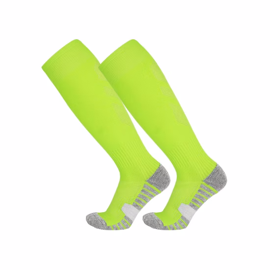 Hersteller Großhandel mit verdicktem Handtuchboden, Fußball, lange Anti-Rutsch-Strümpfe, bequeme Fußball-Fußball-Grip-Sportsocken